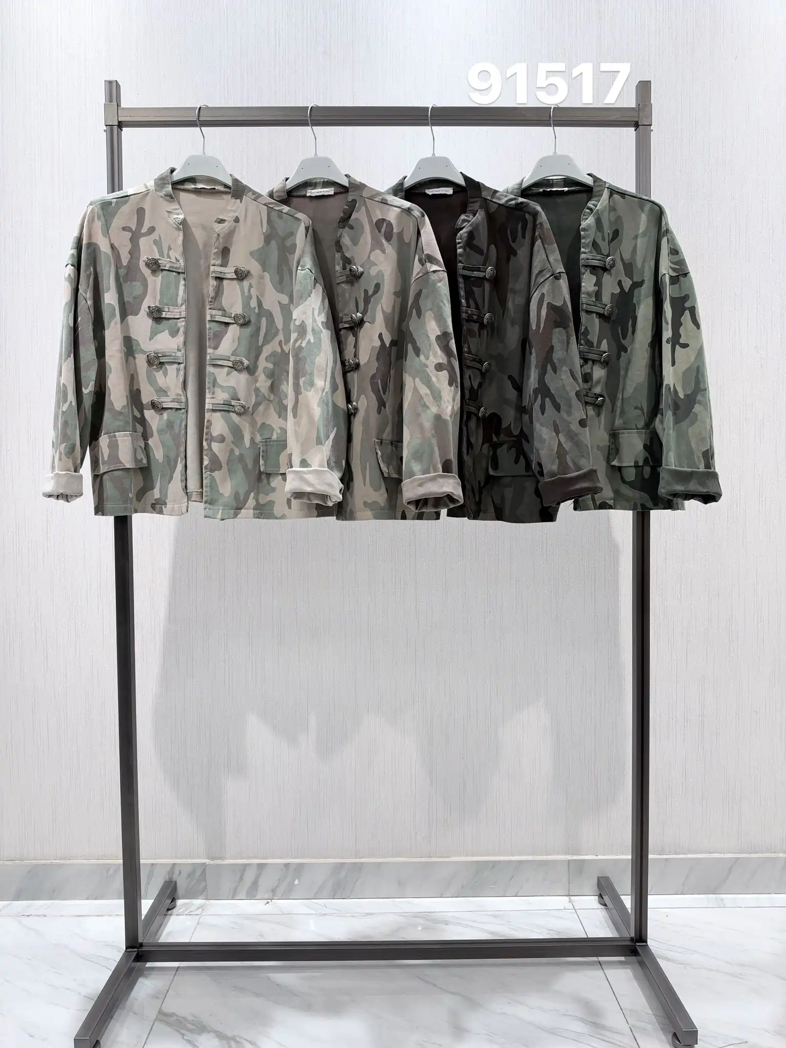 Regular Jacket with Collar
