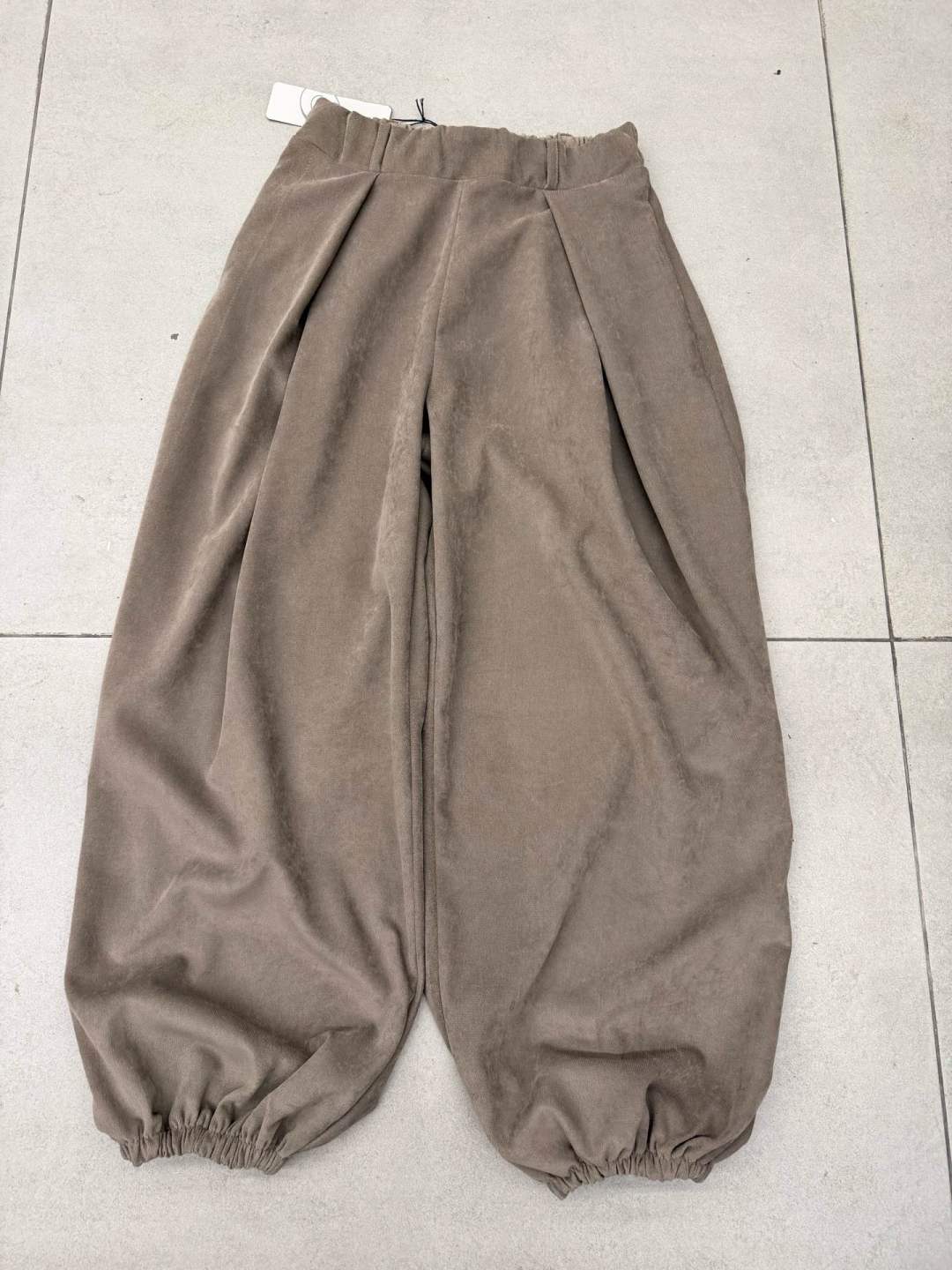 Relaxed Balloon Joggers
