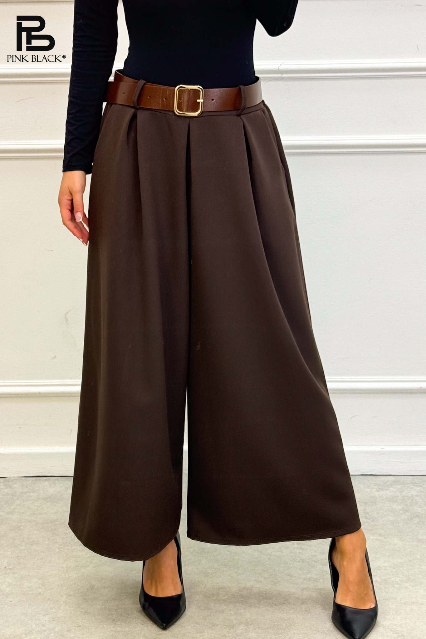 Wide-Leg Pleated Trousers