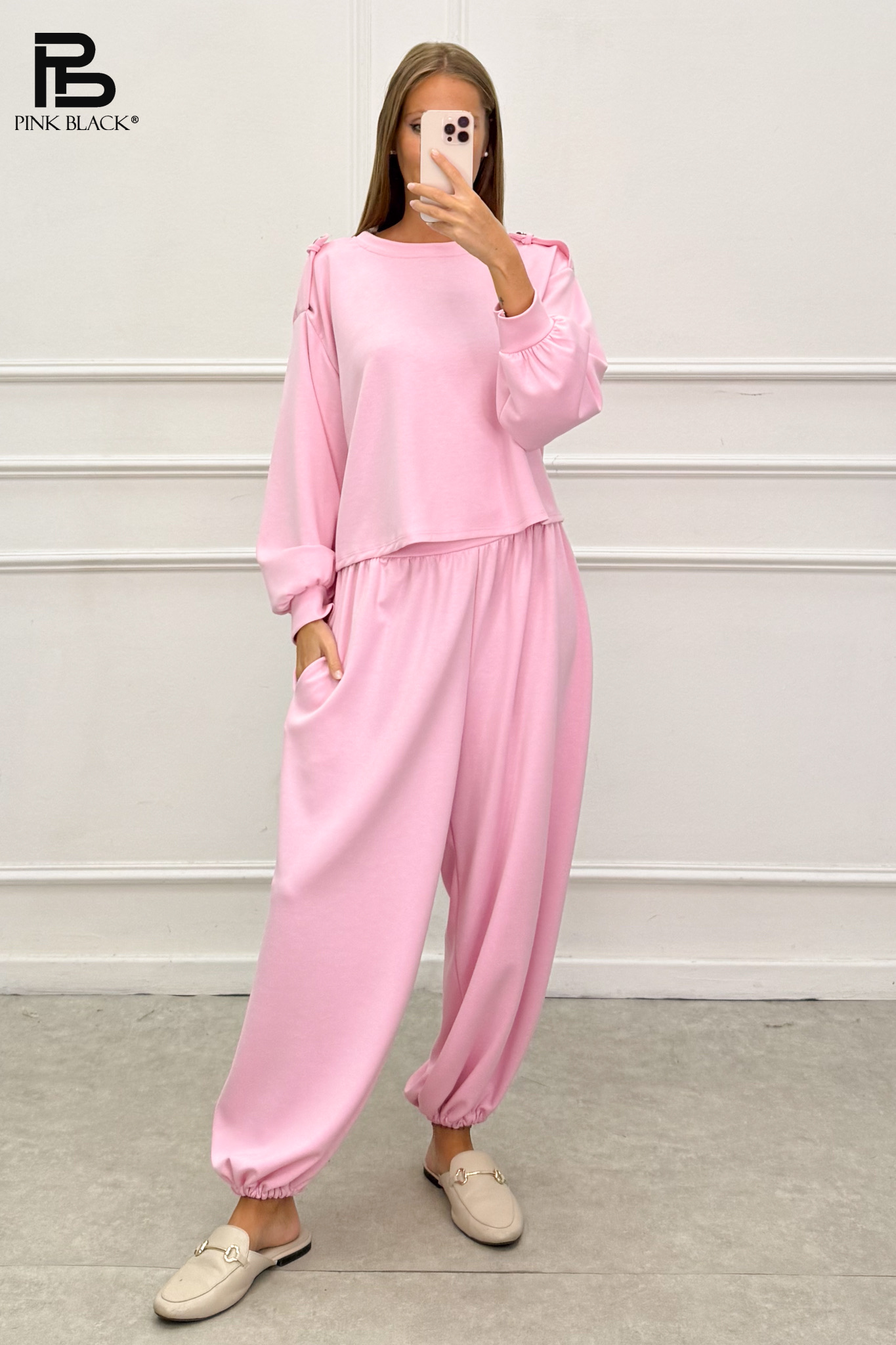 Jogger Set with Balloon-Sleeve Sweatshirt