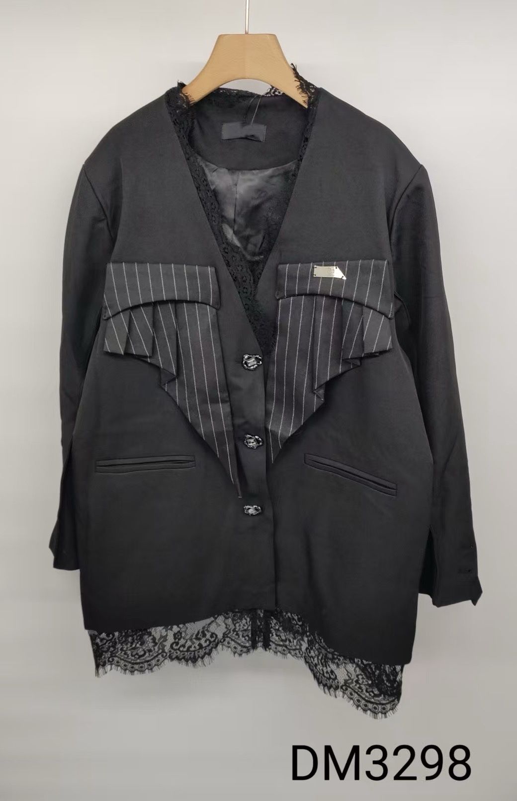 Relaxed Jacket with Lace