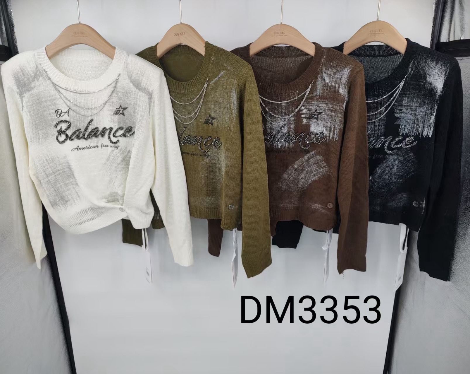 Sweater with Slogan