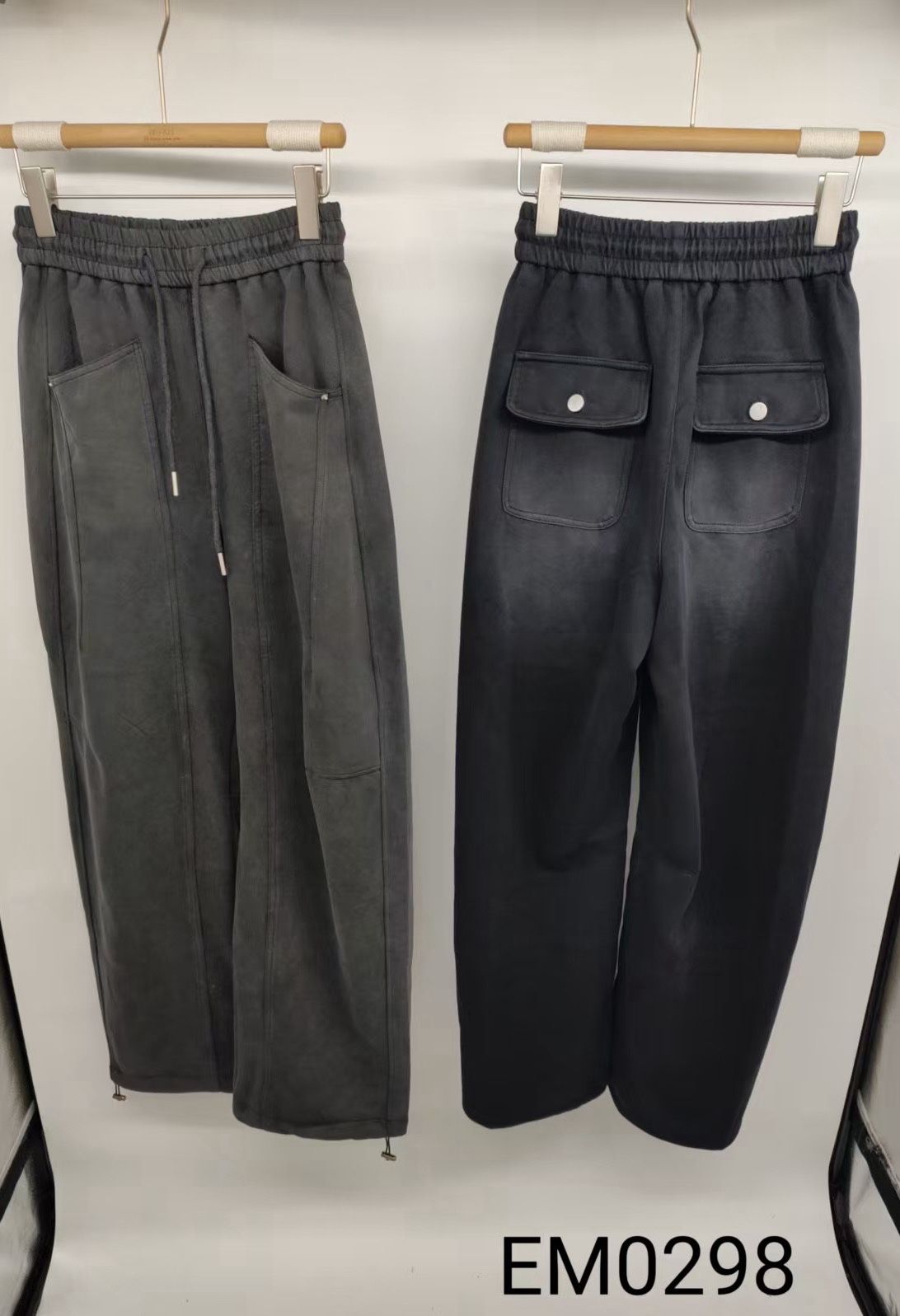 Relaxed Cargo Trousers