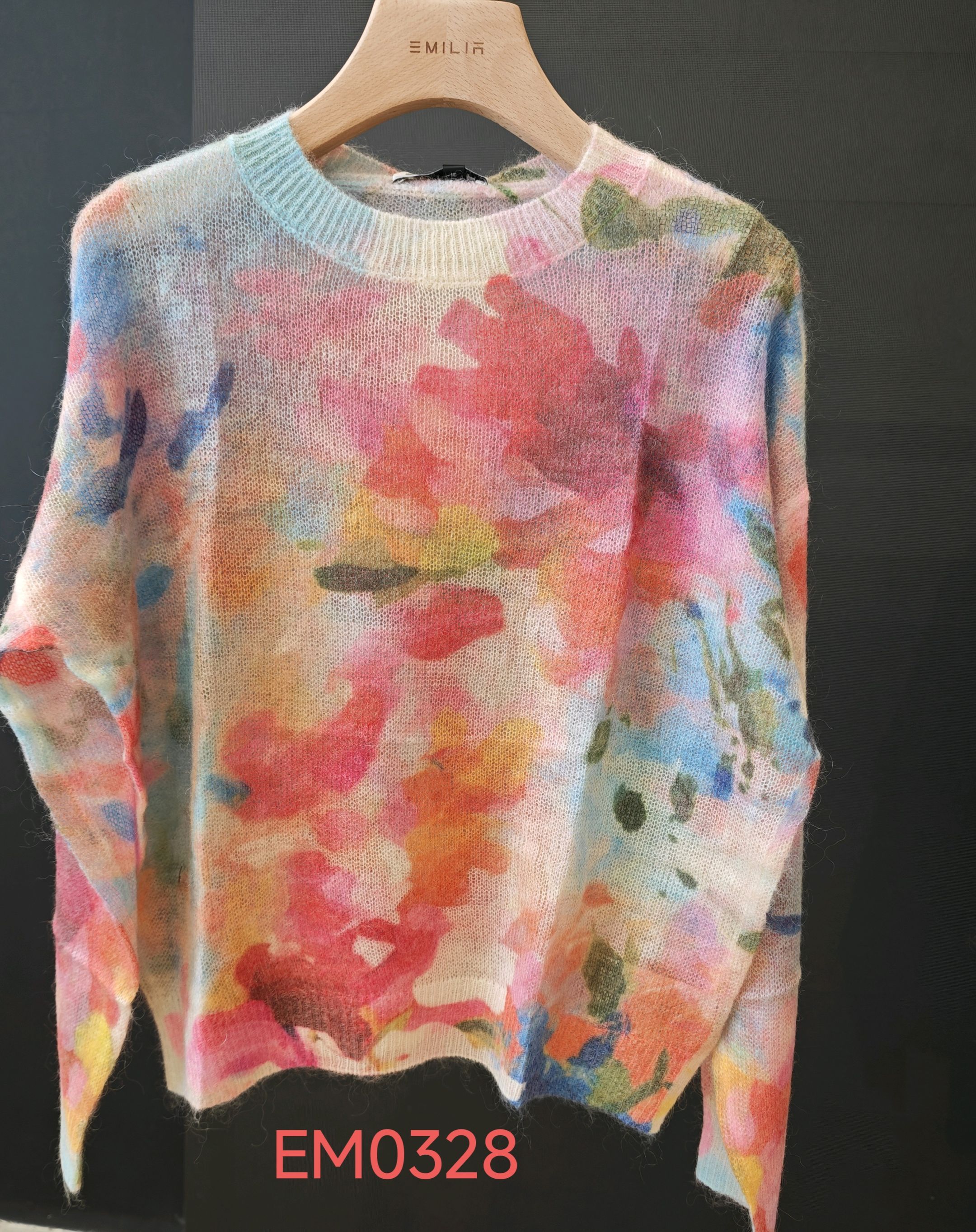 Loose Sweater with Abstract Pattern