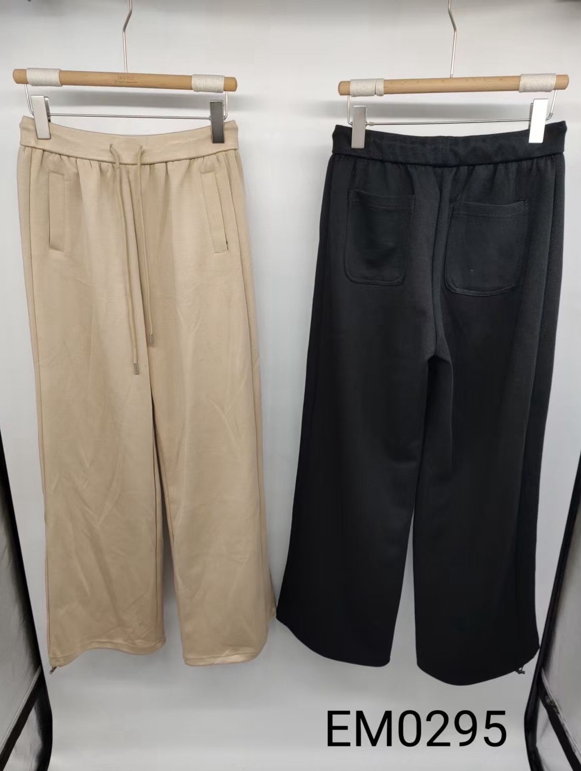 Wide‑Leg Drawstring Trousers