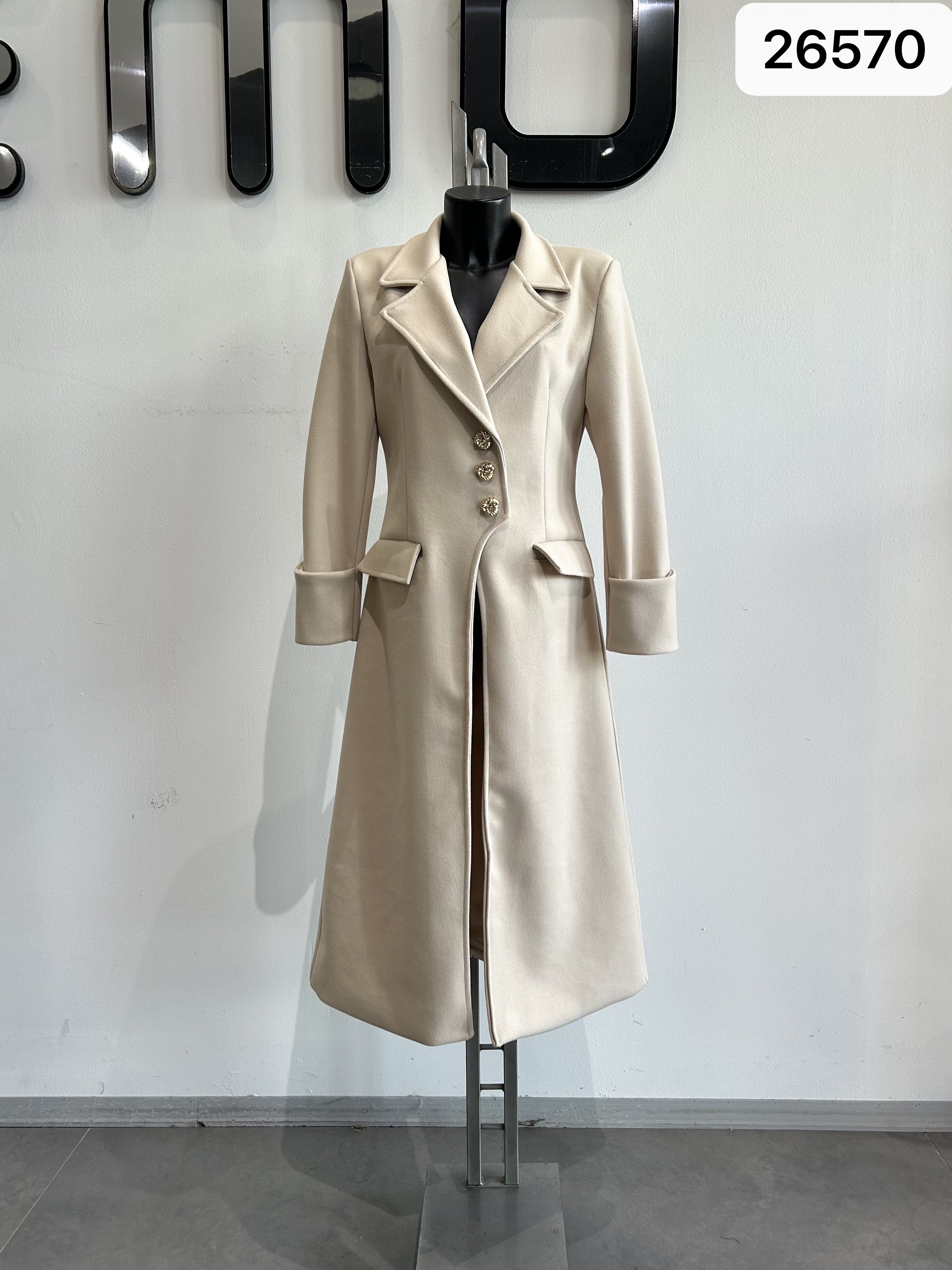 Fitted Midi Coat — Classic Tailoring