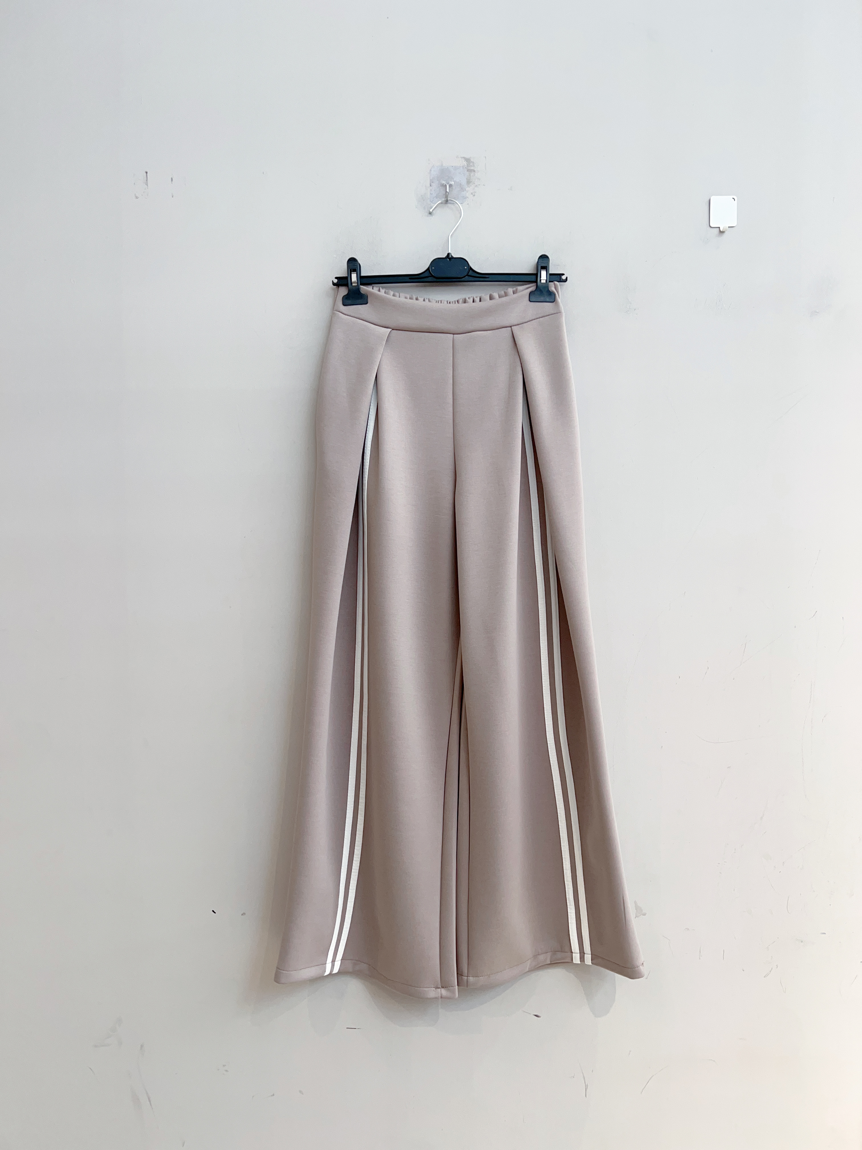 Wide Pleated Trousers