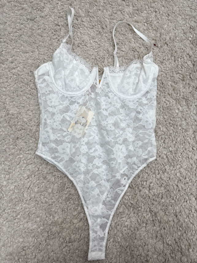 Deep‑Cut Lace Bodysuit