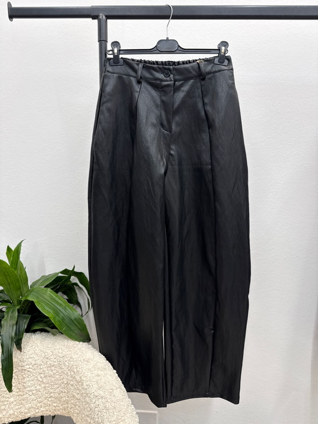 Wide-Leg Pleated Trousers