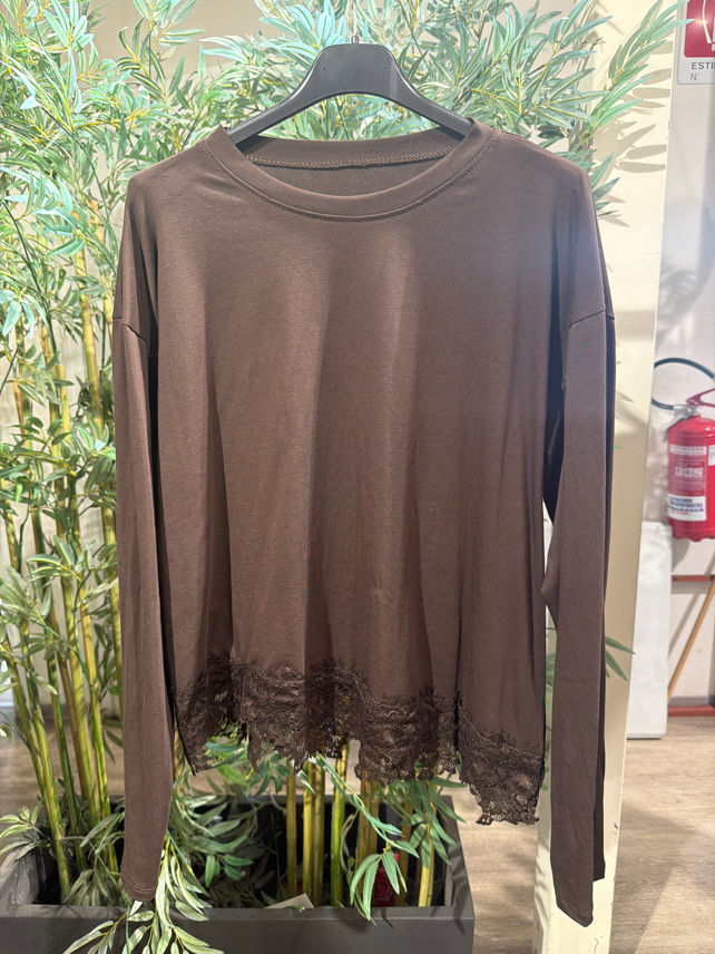 Relaxed Lace-Trim Blouse