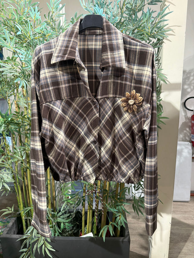 Cropped Shirt with Tie