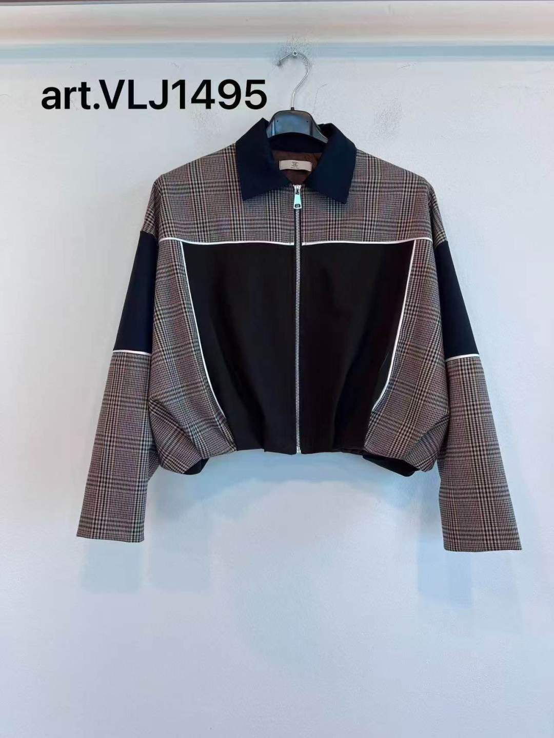 Cropped Short Jacket in Check