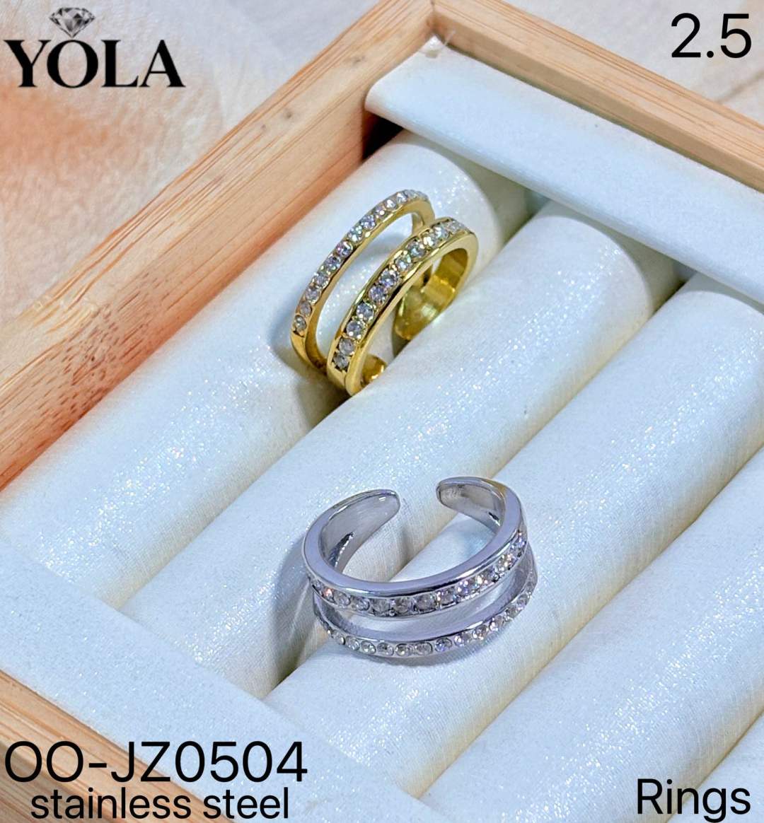 Adjustable Rings with Cubic Zirconia