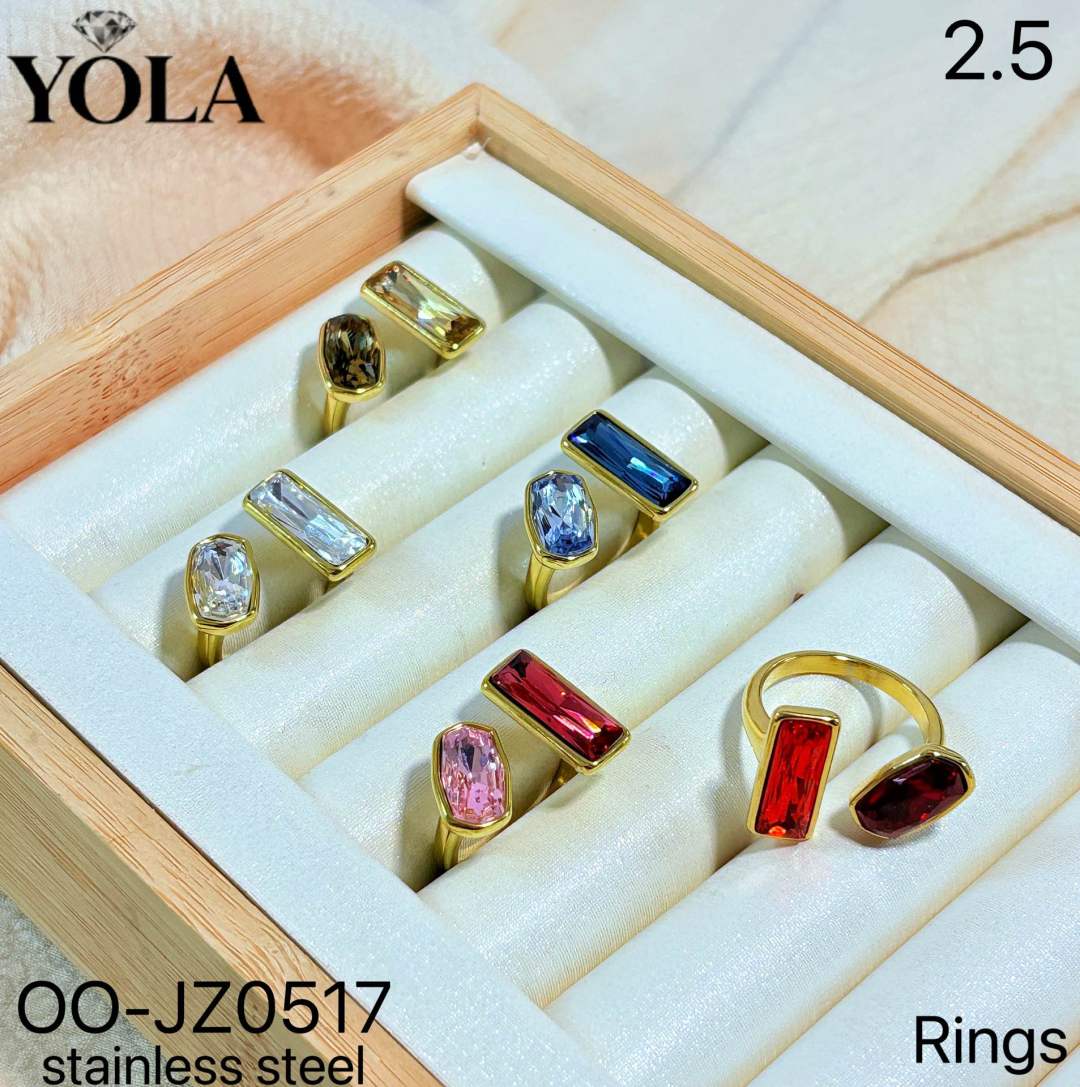 Adjustable Crystal Ring