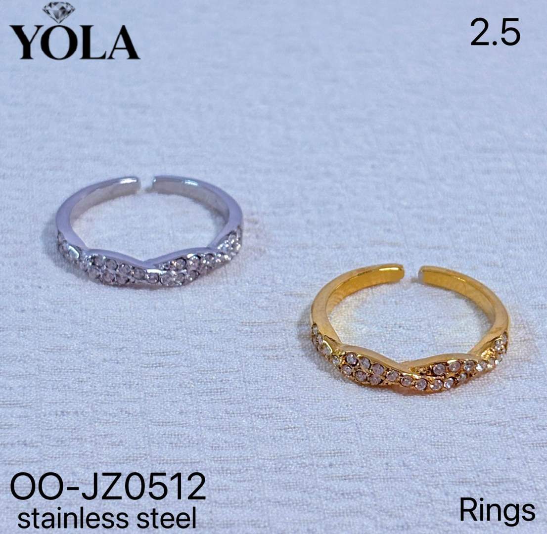 Adjustable Zirconia Ring