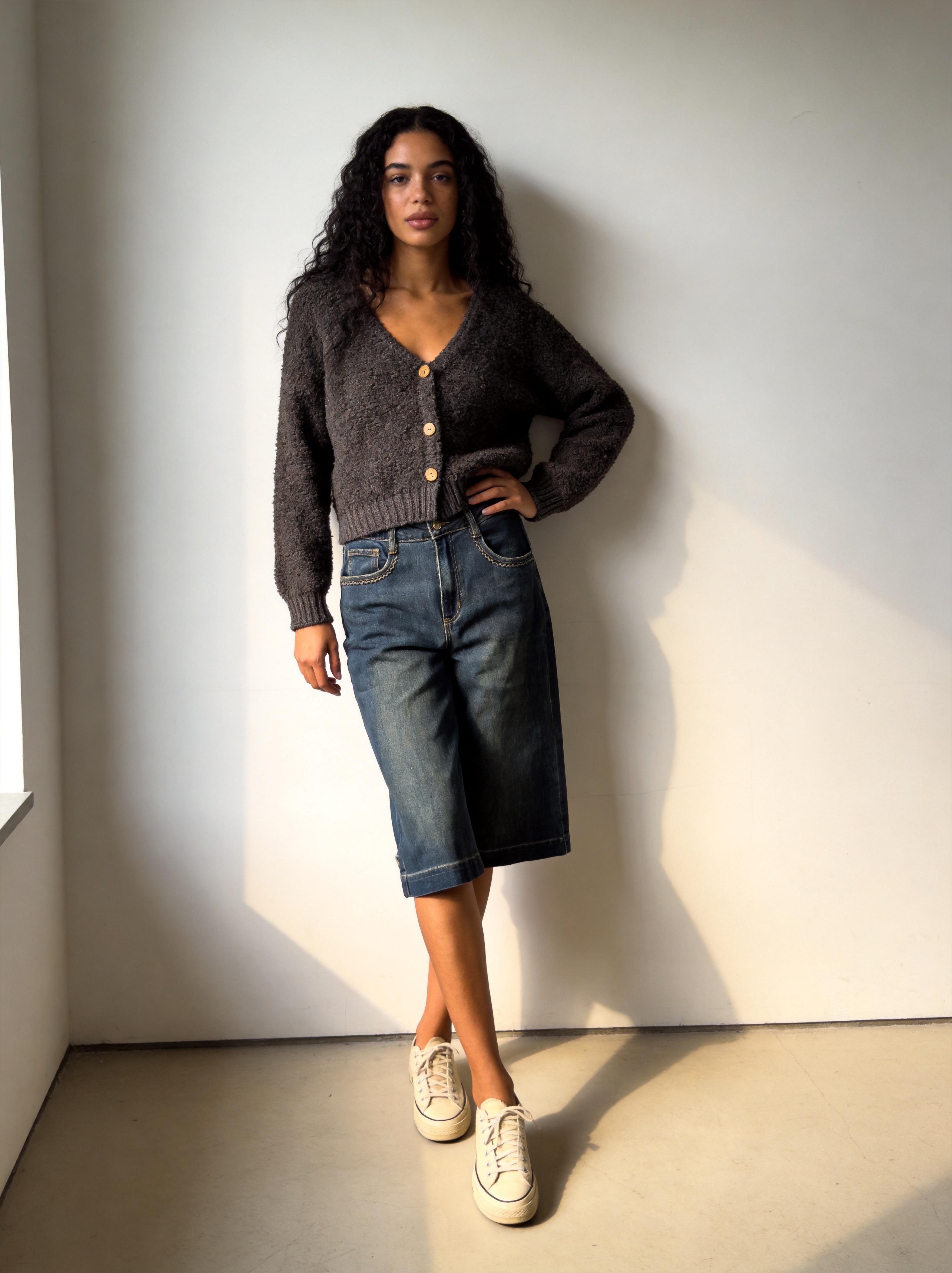 Short V‑Neck Cardigan