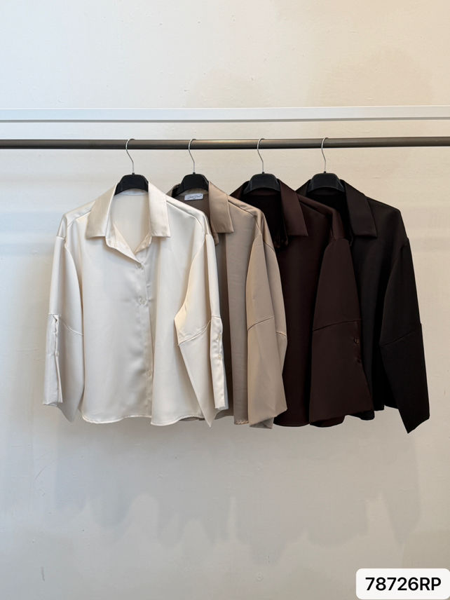 Loose-Fit Shirt with Shirt Collar