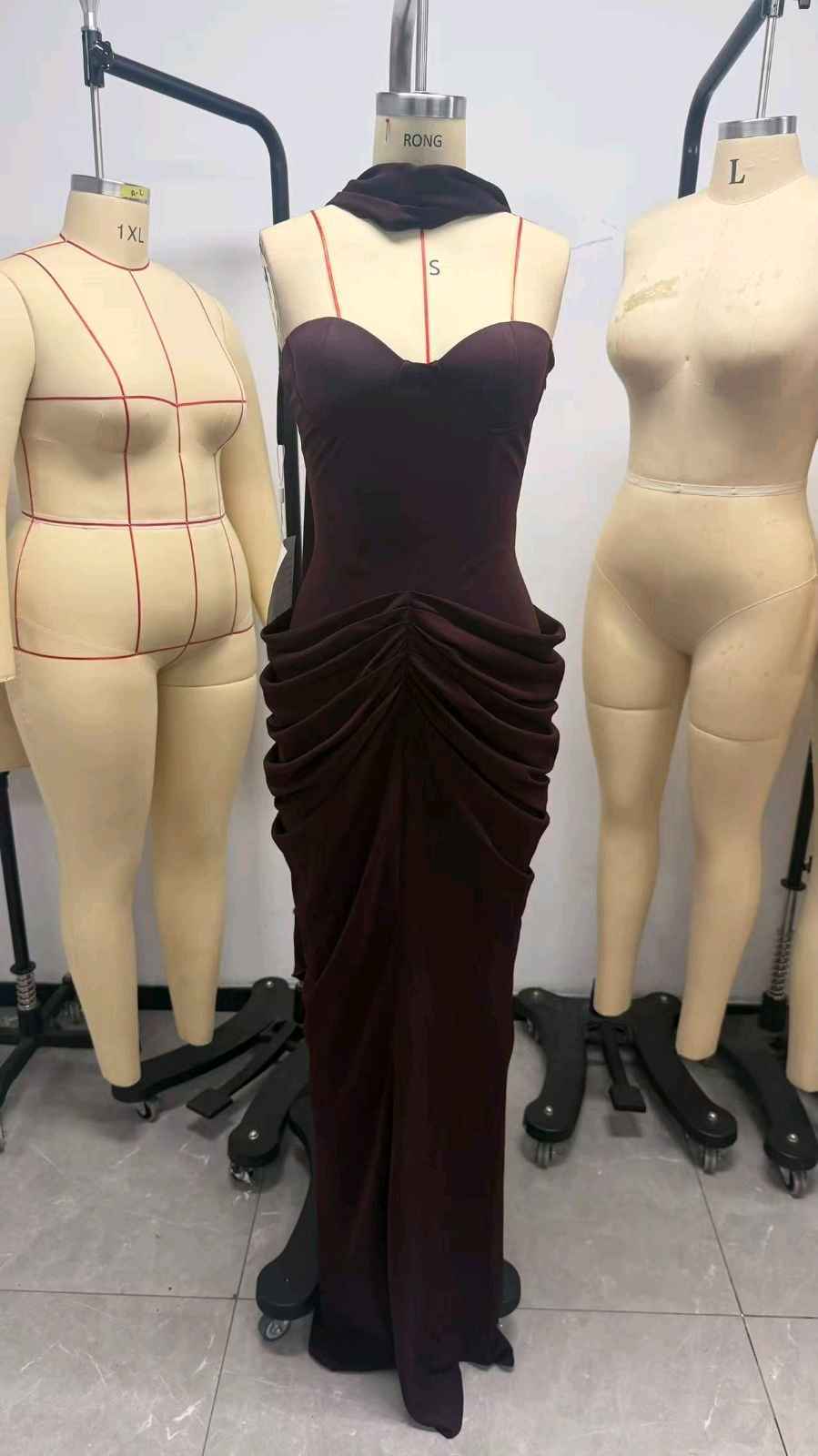 Fitted Pencil Dress with Sweetheart Neckline