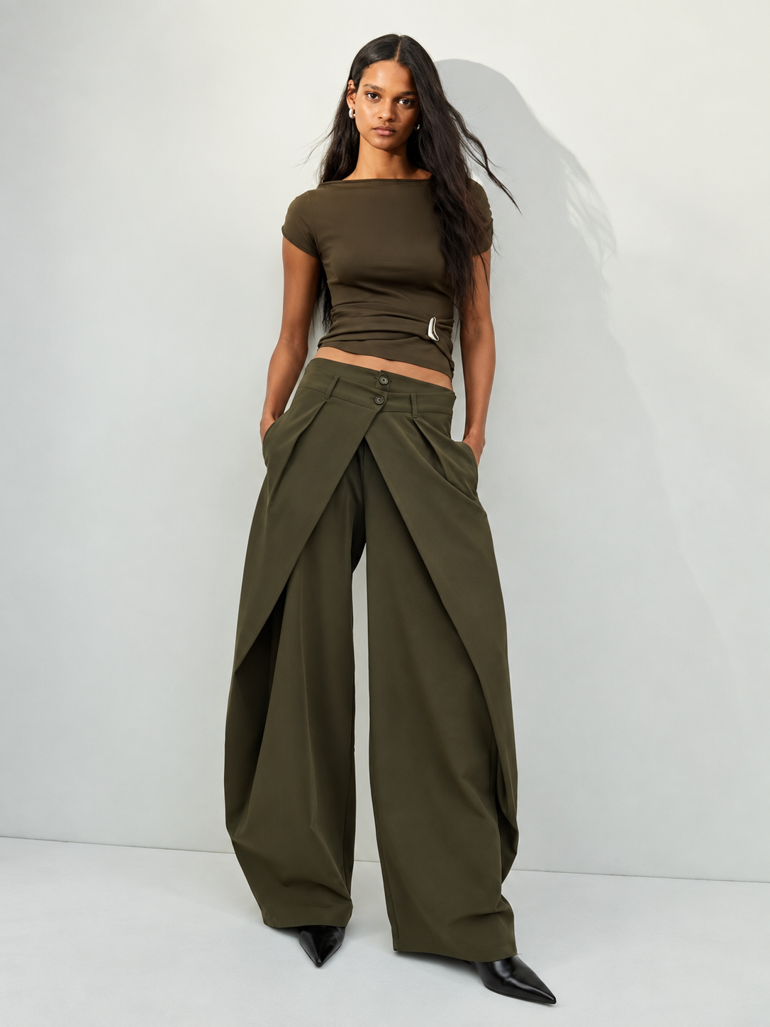 Wide-Leg Pleated Trousers