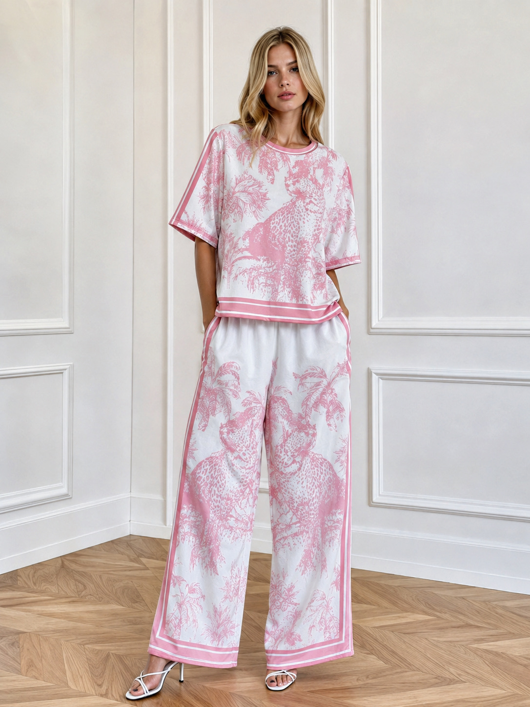 Relaxed Printed Set