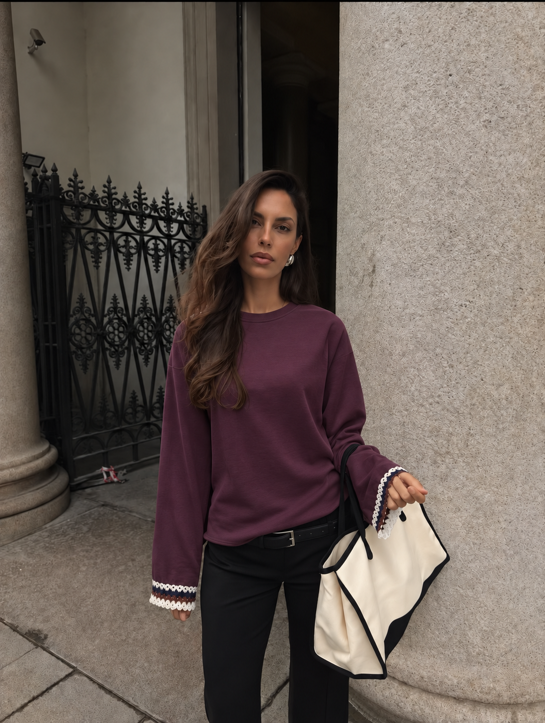 Relaxed Fit Sweatshirt with Crew Neck
