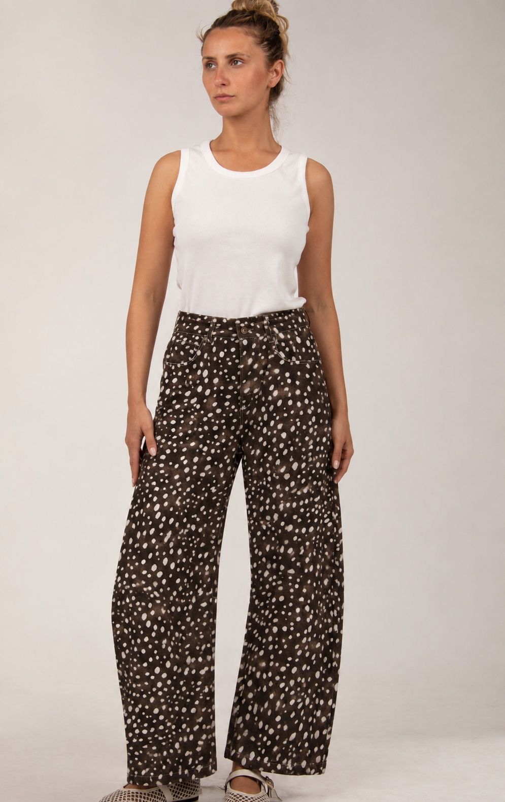 Wide-Leg Pants in Leopard Print
