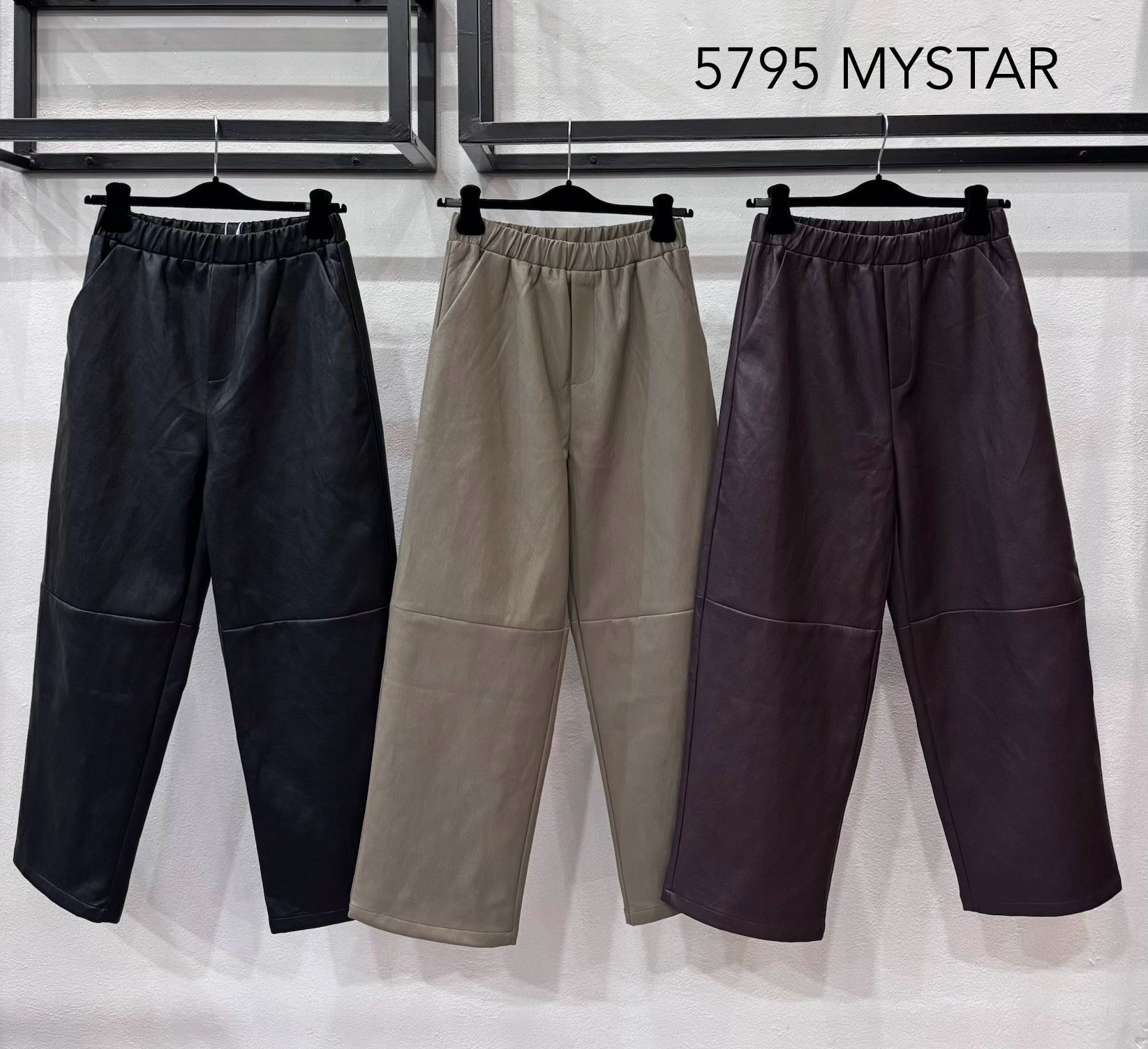 Wide-Leg Elastic-Waist Trousers
