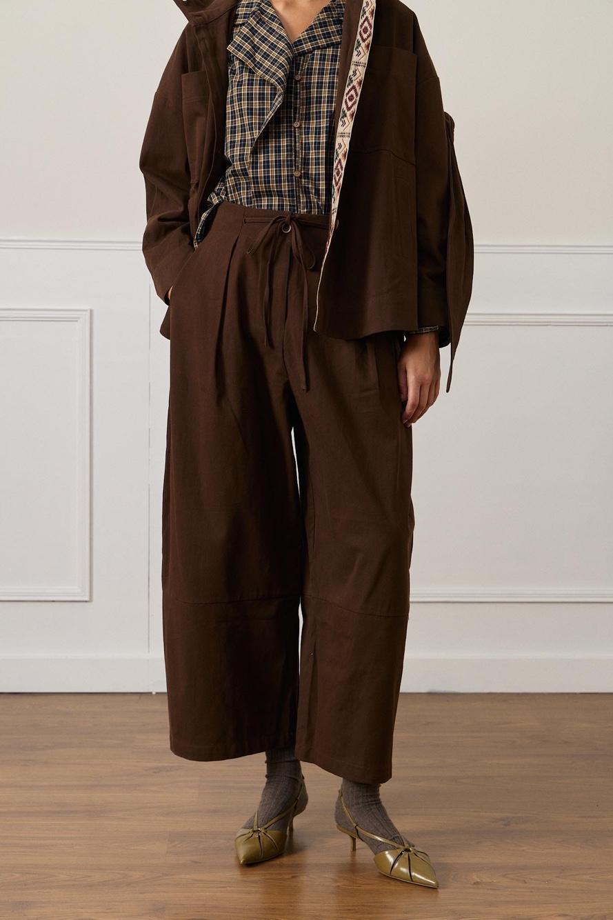 Wide-Leg Pleated Trousers