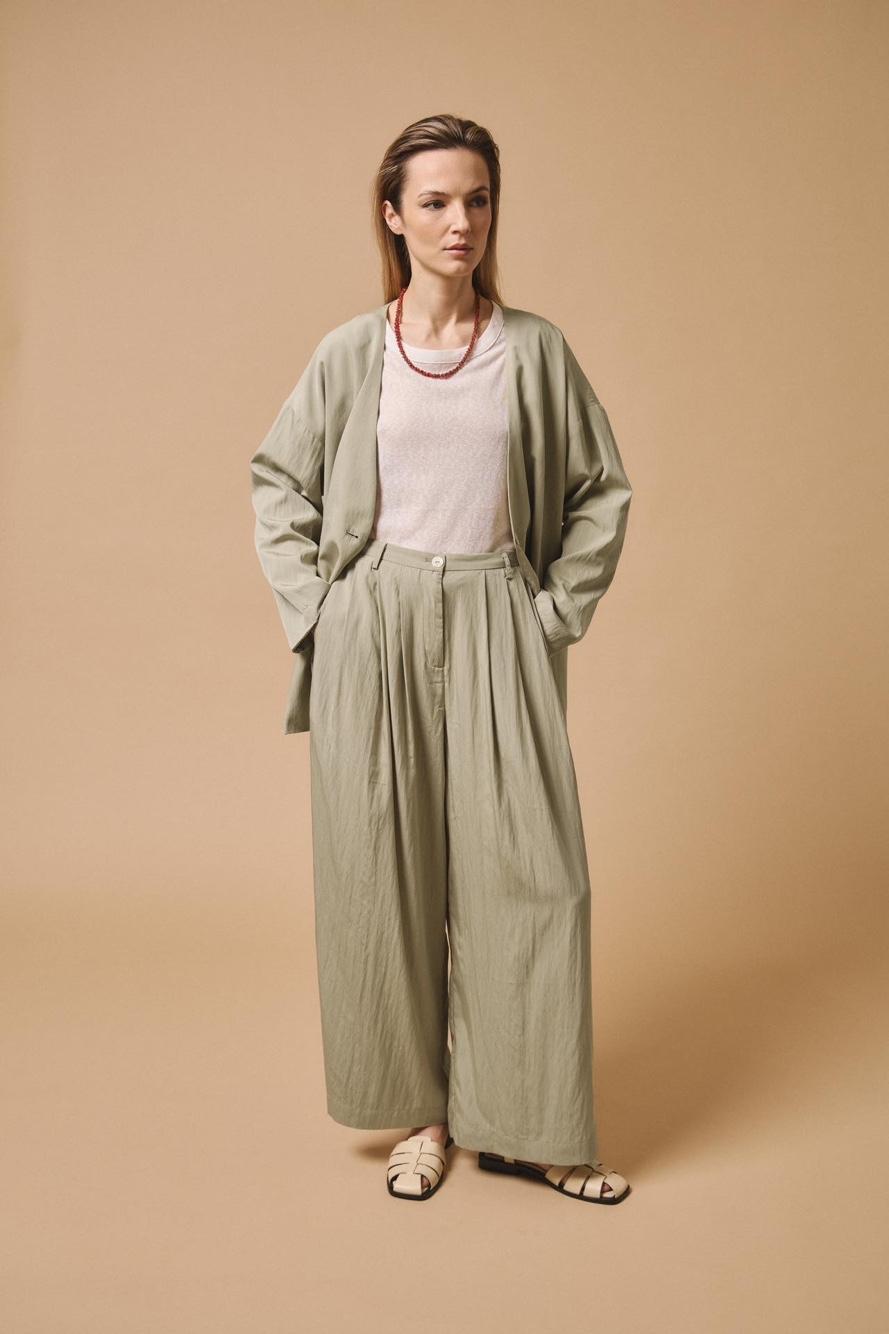 Wide‑leg Pleated Trousers